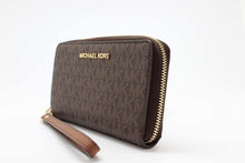 Load image into Gallery viewer, Travel Multifunction Phone Case